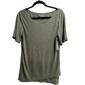 Green Short Sleeve Top, size Small, NWT